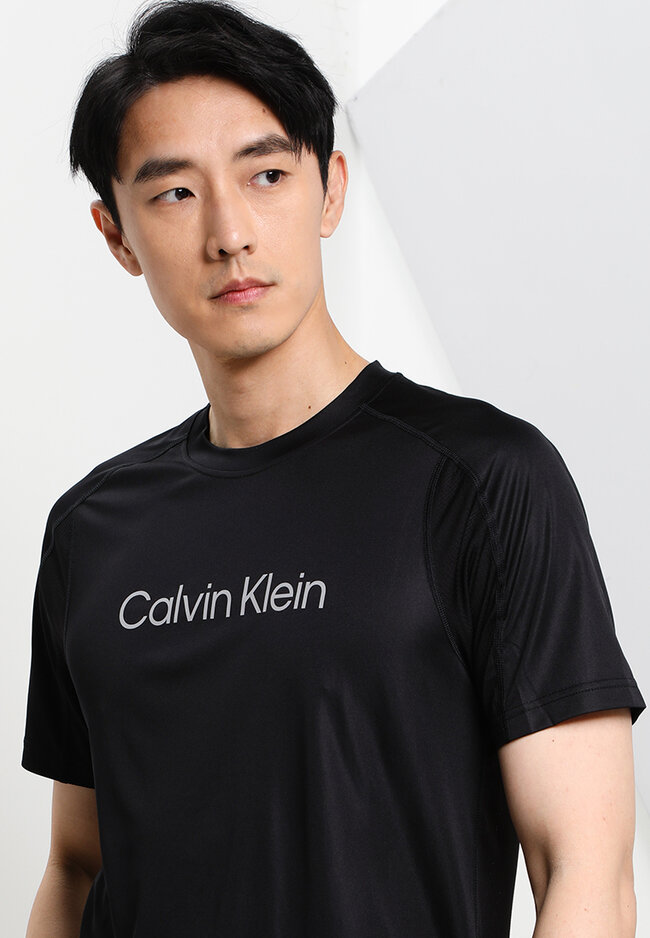 Buy Calvin Klein Men T-Shirts Online 