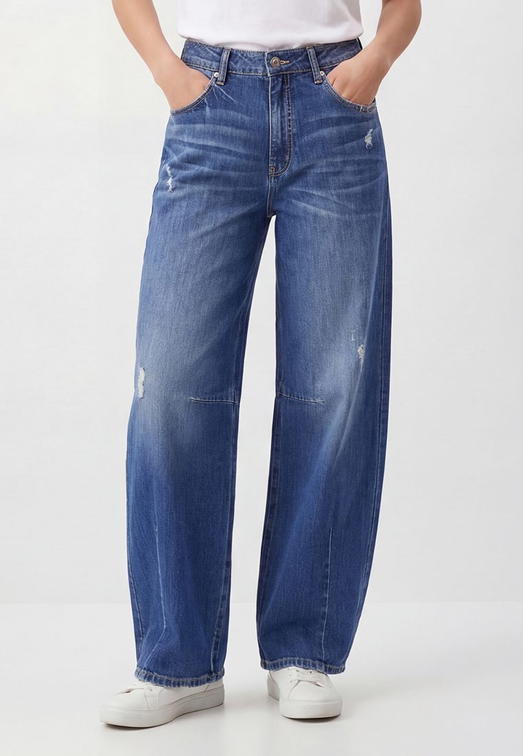 Chevignon Women's Vintage Wash 3D Barrel Jeans
