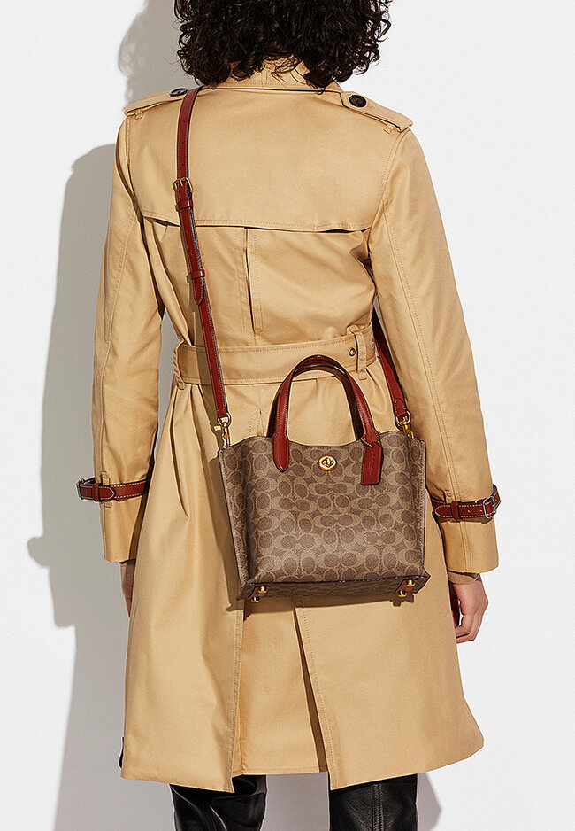 coach tote