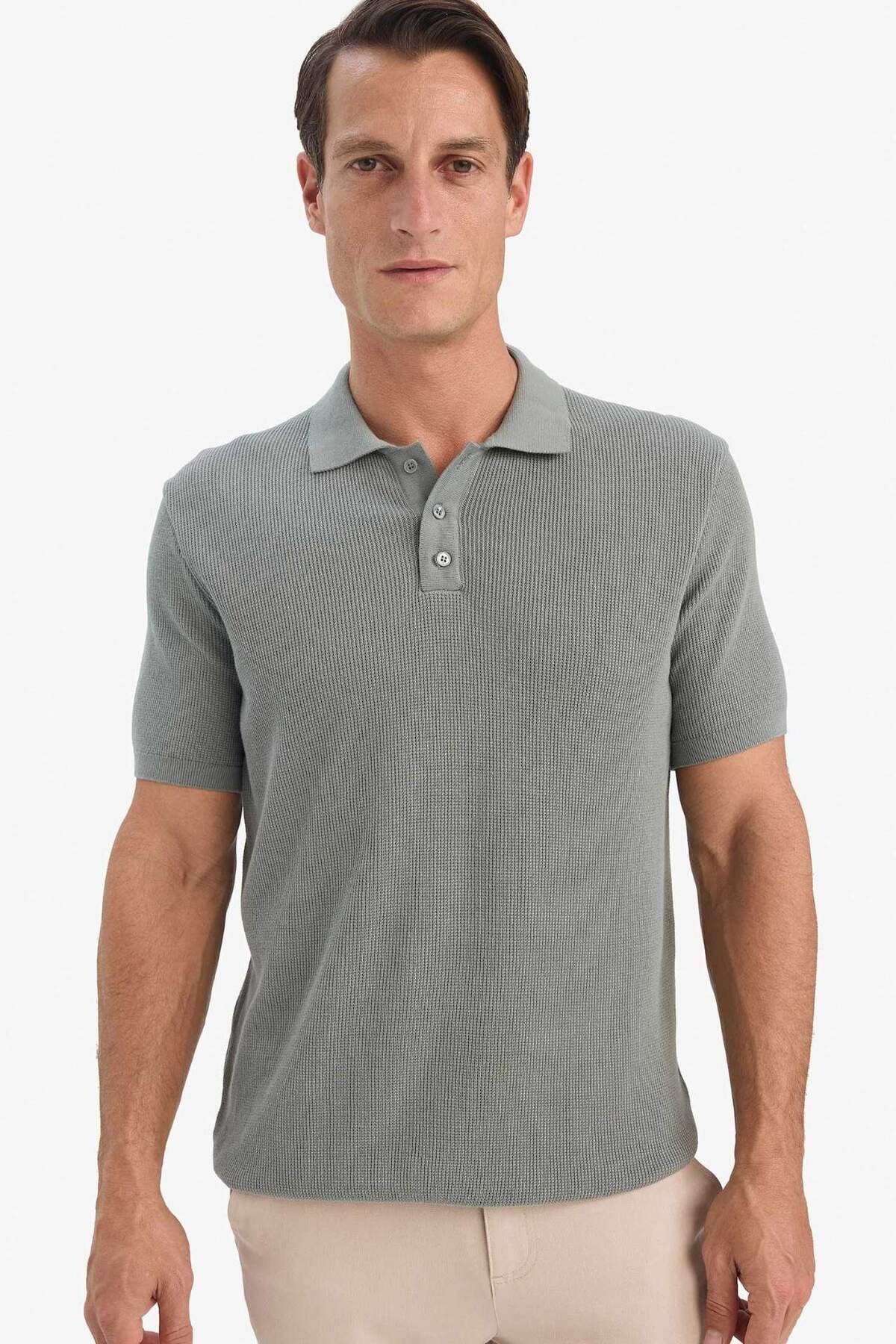 DeFacto 100% Cotton Standard Fit Polo Neck Short Sleeve Knit T-Shirt E5866Ax25Sp