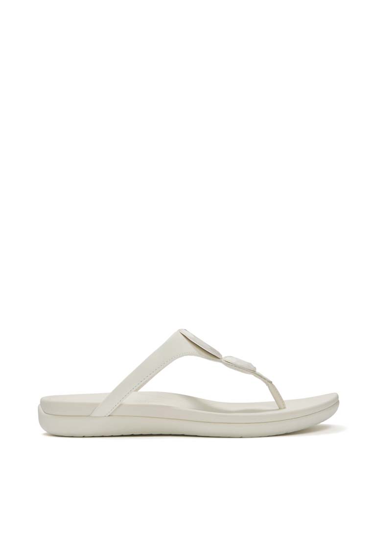 FitFlop FitFlop SOLAY Glossy-Disc Toe-Post Sandals - Cream (A5W-477)