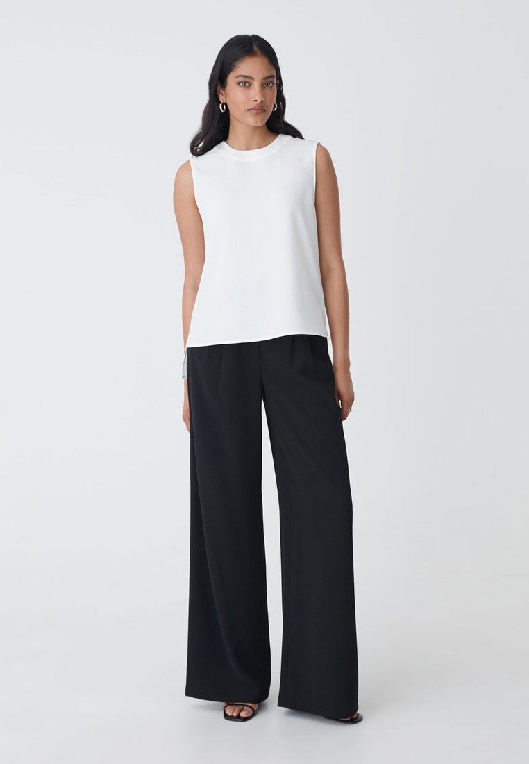 FORCAST Amour Round Neck Top