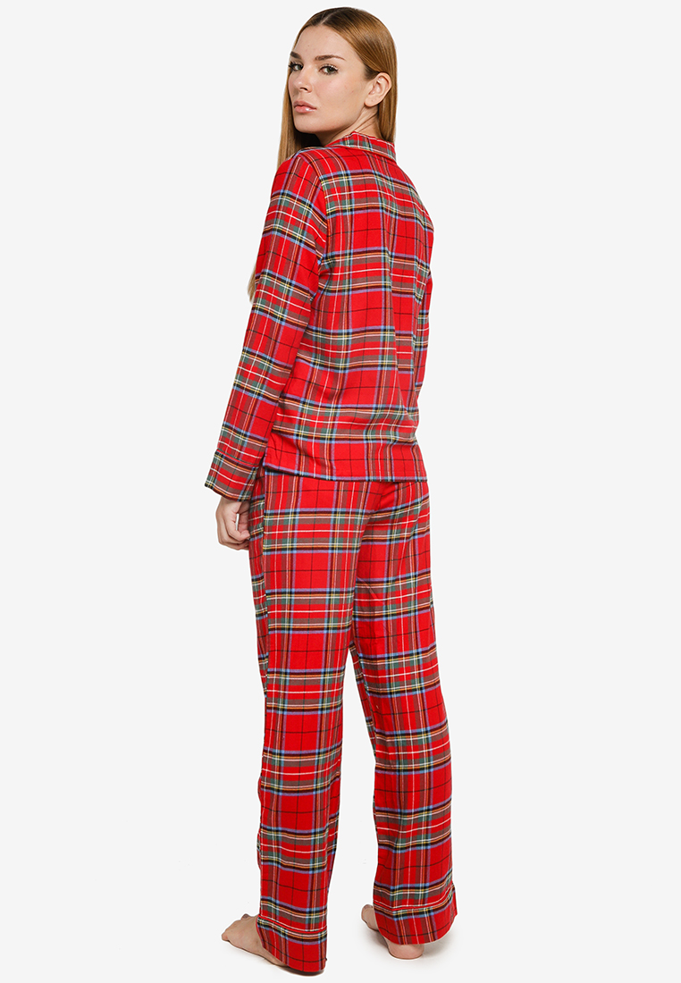 pajamas for women online