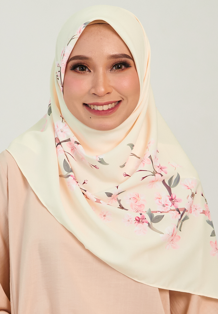 Gene Martino Serafina Square Hijab 034