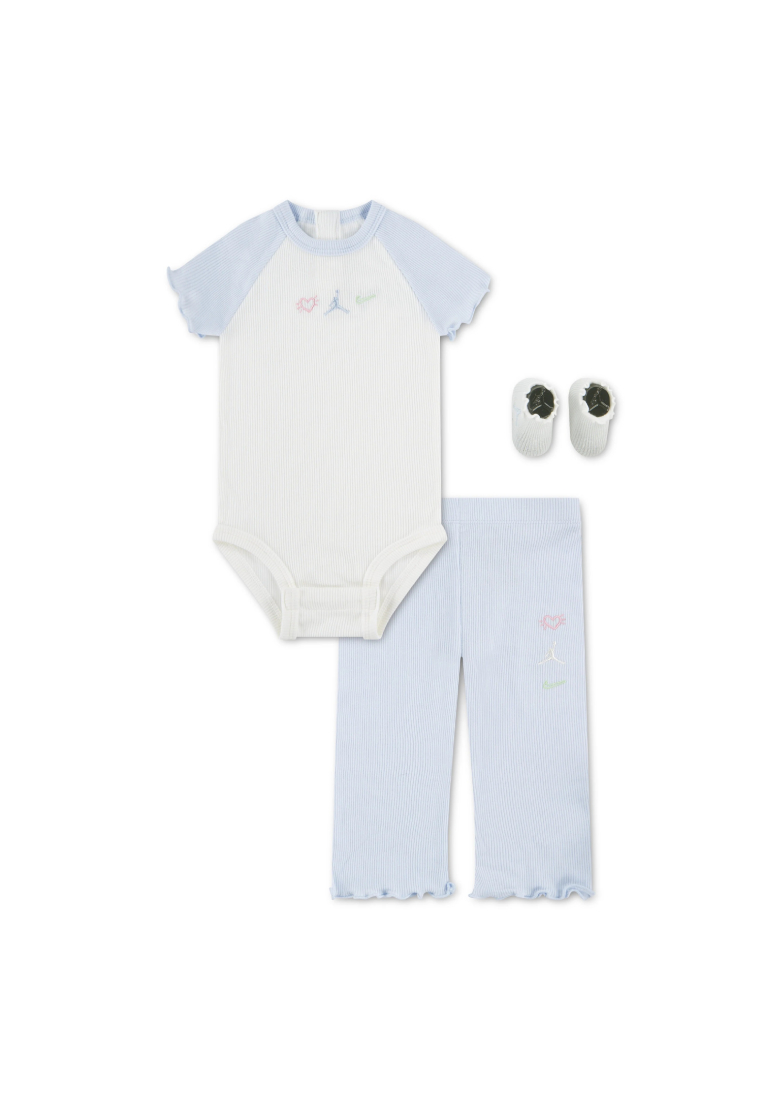 Jordan Girls 3-Piece Love is in the "Air" Box Set (Newborn)