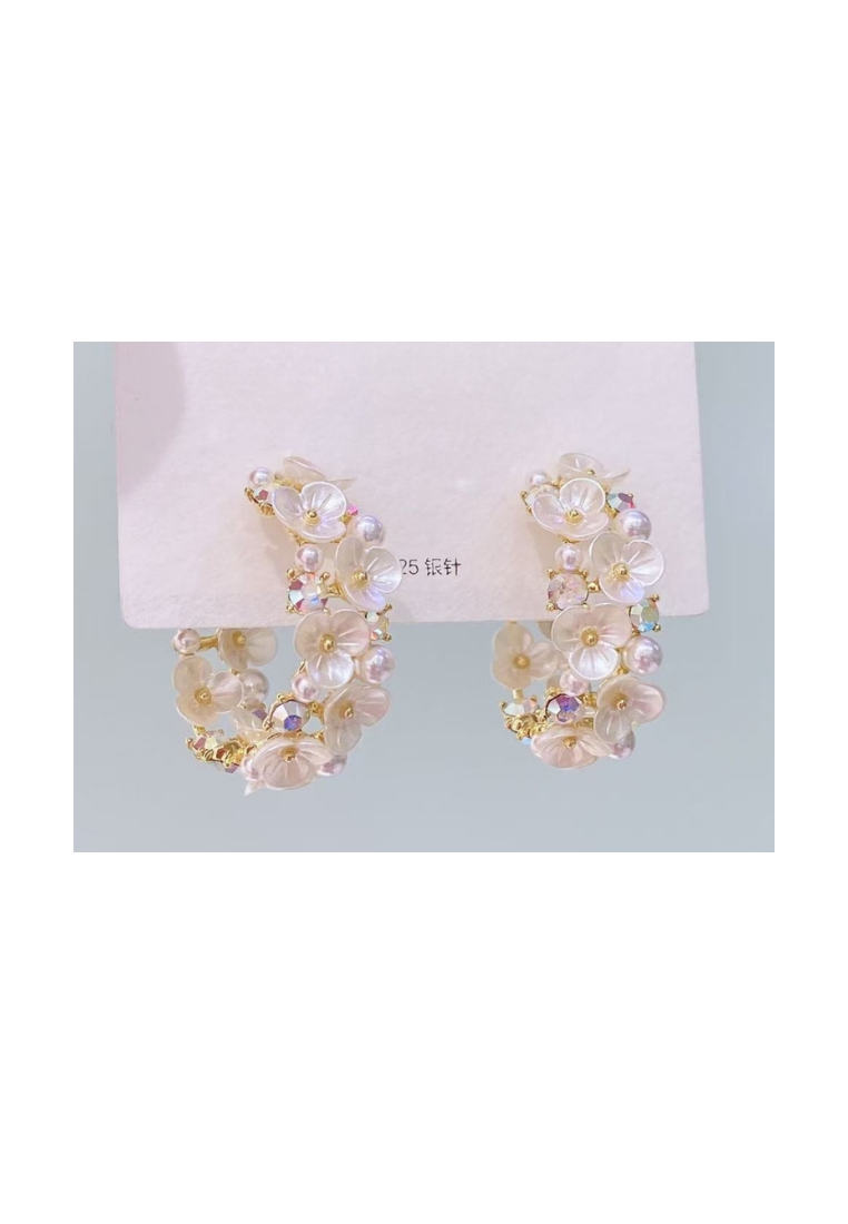 Loveaisyah Flower loop stud Earrings