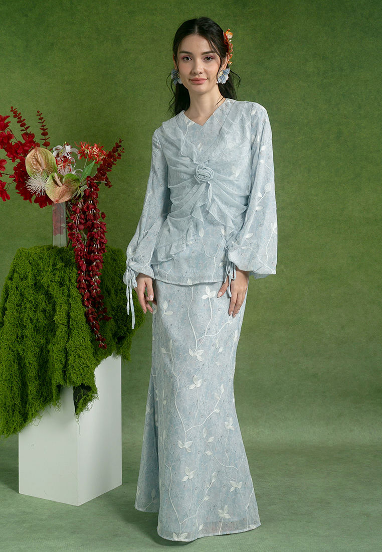 Lubna Rosé Embroidered Kurung with Lace Set