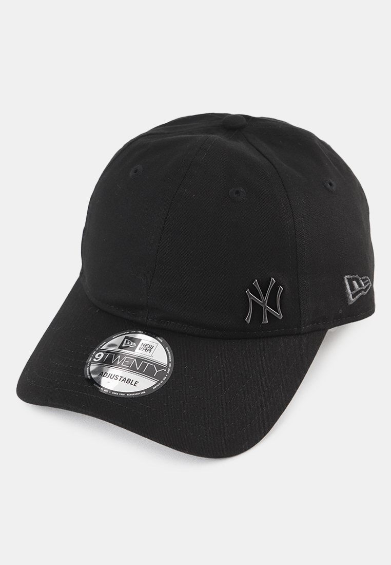New Era 9Twenty Small New York Yankees Metal Badge