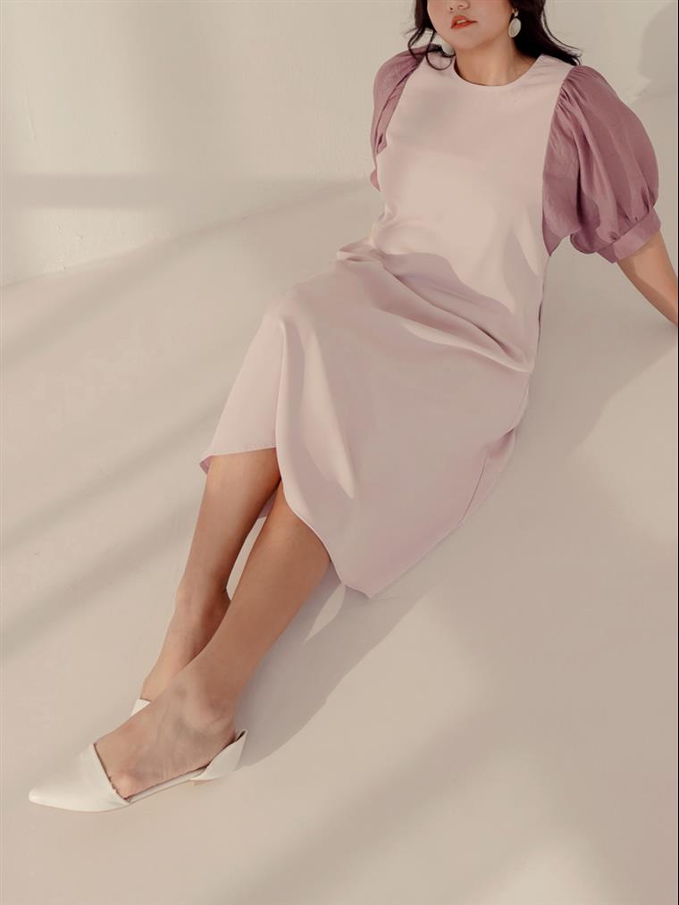 OBSTYLE Color-Blocked Back Cut-Out Puff Sleeve Dress [DA9599]