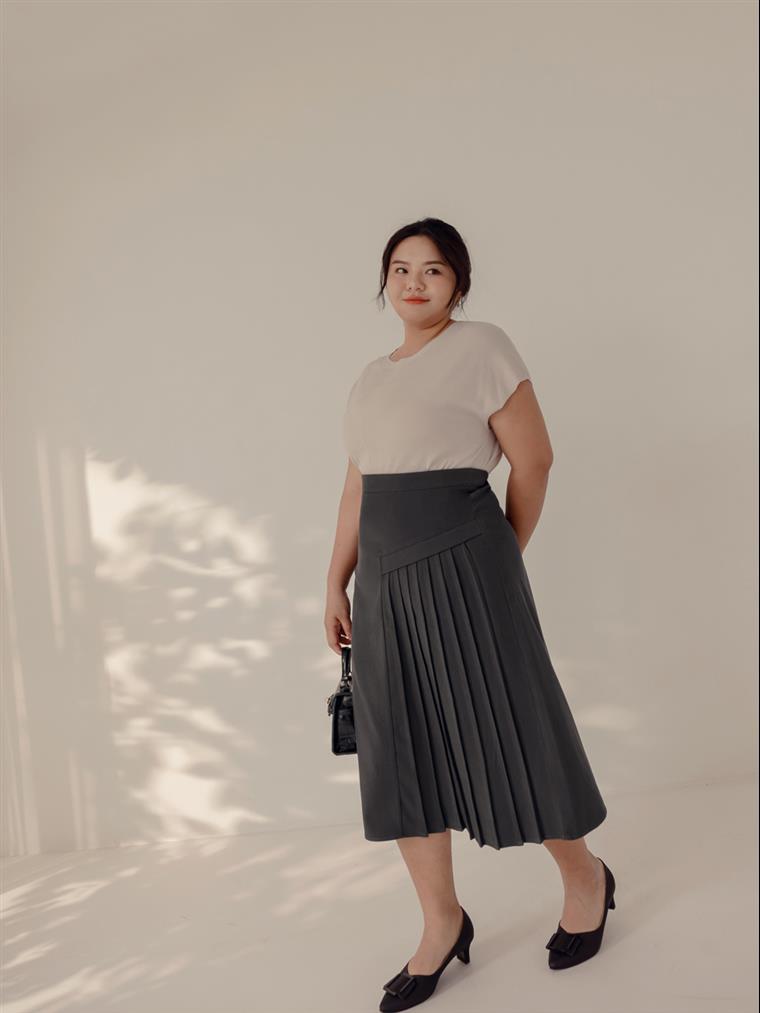 OBSTYLE Pleated Panel Simple Midi Skirt [CA2720]
