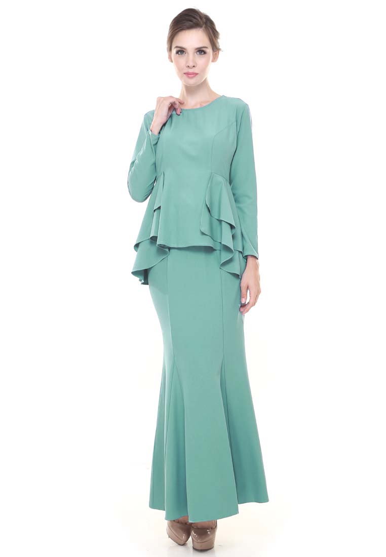 RINA NICHIE COUTURE Lora Peplum Kurung Modern in Mint Green