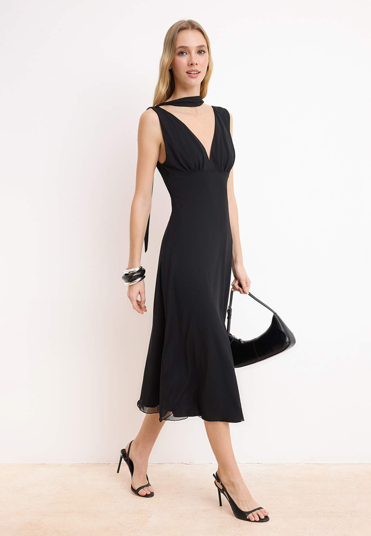 Trendyol Black Animal A-Cut/ Bell Form Double Breasted Sleeveless Gathered Maxi Tulle Knitted Dress 