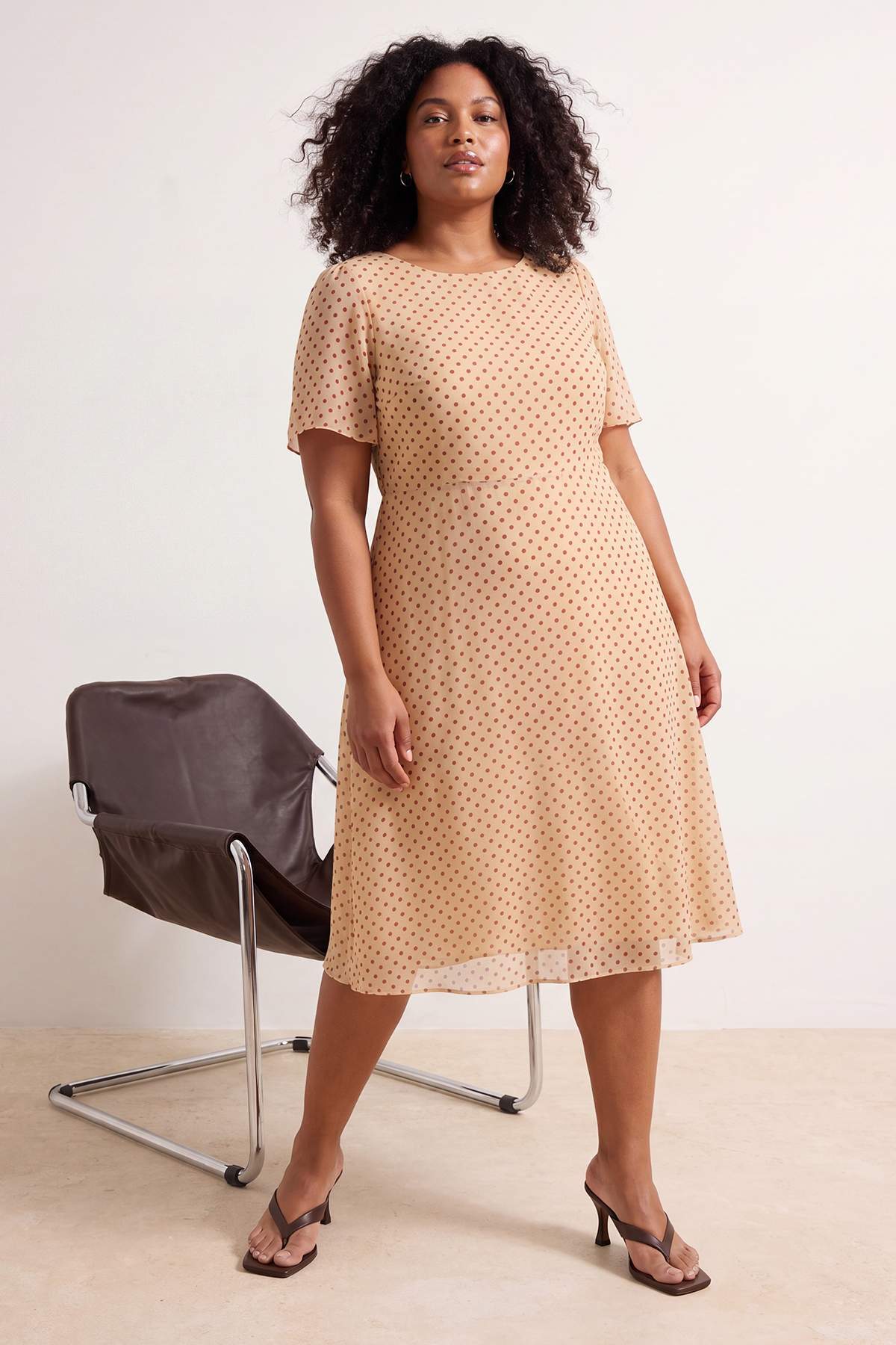 Trendyol Ecru Woven Plus Size Dress Tbbss23Ah00274