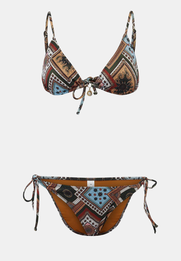 Trendyol Ethnic Patterned Triangle Covered Normal Waist Regular Bikini Set With Charm Accessories Tb