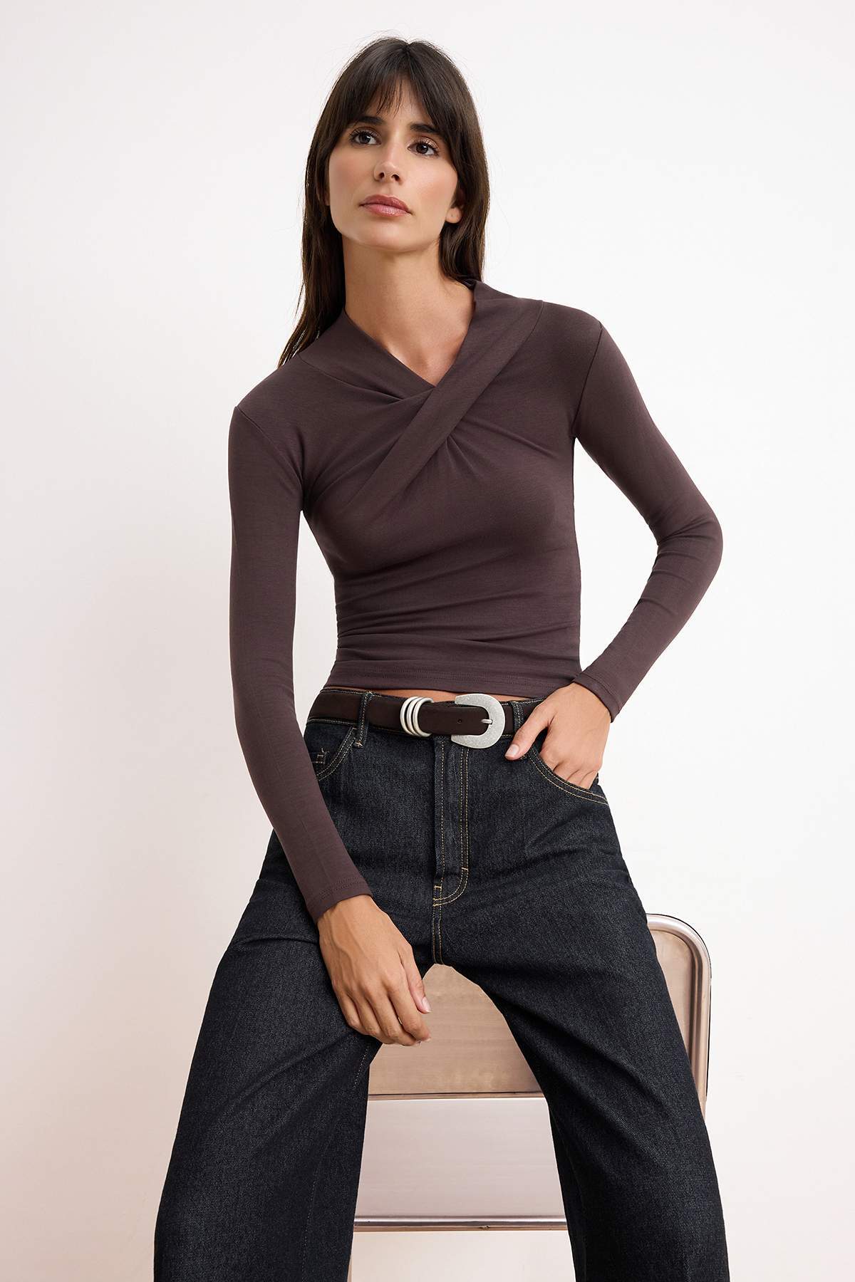 Trendyol Brown Fitted/Asymmetrical Collar Long Sleeve Stretchy Knitted Blouse Twoss26Bz692