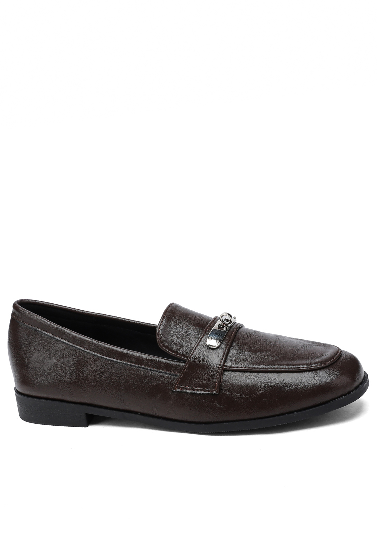 Twenty Eight Shoes Faux Leather Lock Buckle Loafers WW1257-6