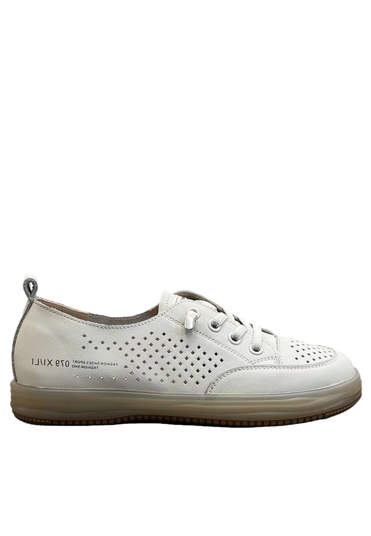 Twenty Eight Shoes Hollowed Casual Leather Sneakers BS2170