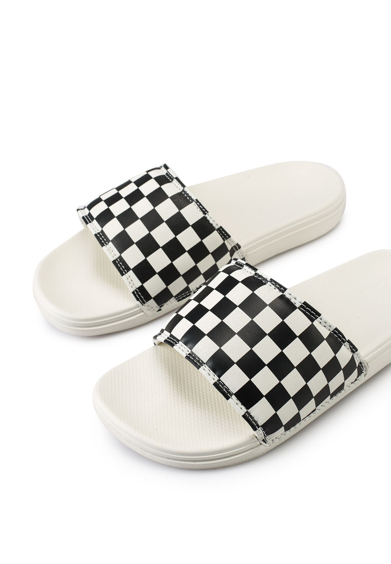 vans womens slide on sandals