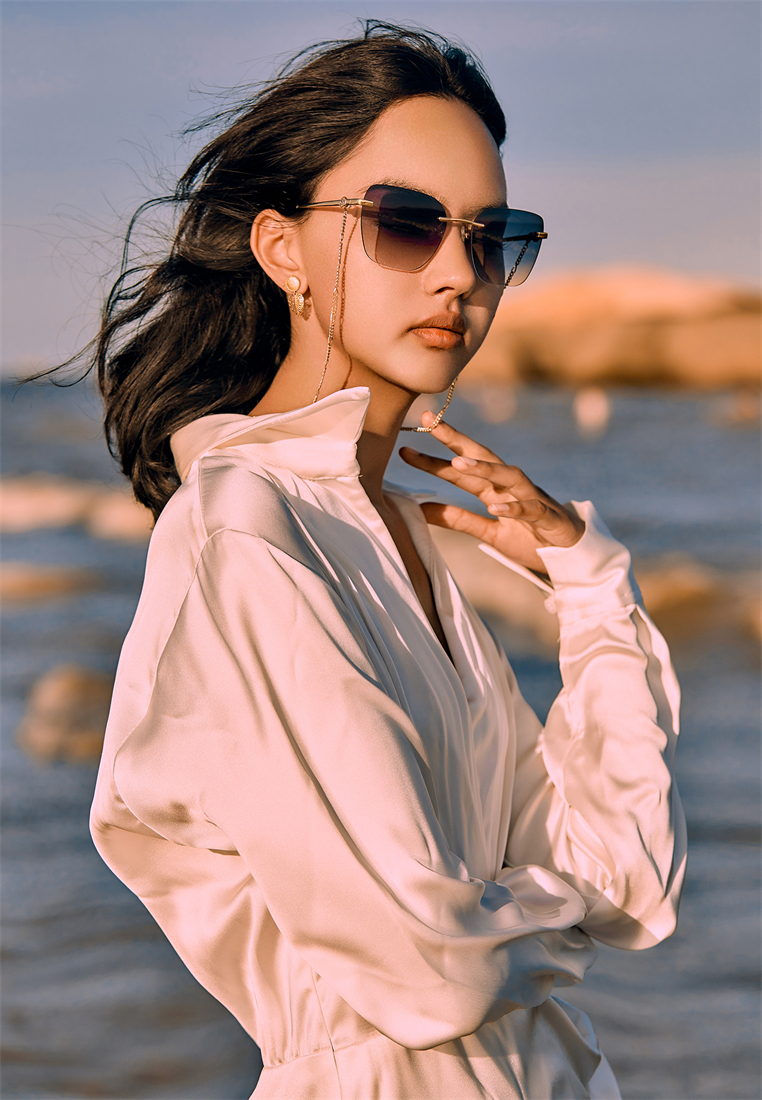 Victoria Hyde London Passang Unisex Fashion Square Frame Sunglasses Frameless Glasses - Black